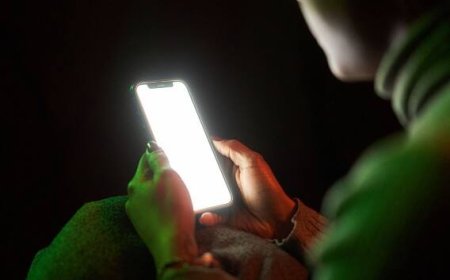 मां ने छिना मोबाइल तो बेटी ने रच डाली हत्या की साजिश, खुलासा होने के बाद दंग रह गए लोग