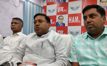 हम पार्टी के राष्ट्रीय अध्यक्ष संतोष सुमन ने कहा, CM नीतीश गलत लोगों से घिरे हैं और मिसगाइड हो रहे है
