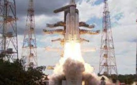 ISRO की बड़ी सफलता, लॉन्च हुआ चंद्रयान-3, पीएम मोदी हुए गदगद