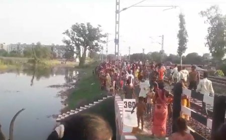 गोरखपुर मुजफ्फरपुर रेलखंड के बीच ट्रायल इंजन की चपेट में आने से छात्रा की हुई दर्दनाक मौत