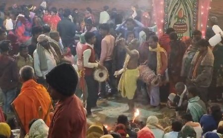 यहां लगता है सैकड़ो साल से भूतों का मेला