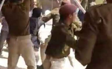 आरा में वीर कुंवर विश्वविद्यालय में पुलिस का लाठीचार्ज, छात्रों को दौड़ा-दौड़ाकर पीटा गया, जानिये
