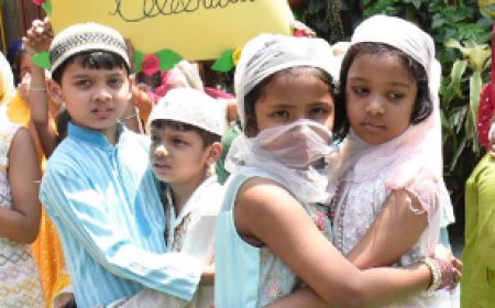 दुनियाभर में मनाया जा रहा है ईद-उल-फितर, पीएम मोदी, राष्ट्रपति मुर्मू और CM नितीश ने दी शुभकामनाएं