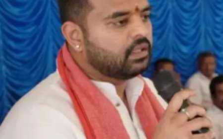 JD(S) के सांसद प्रज्वल रेवन्ना पर यौन शोषण के आरोप, पार्टी ने किया निष्कासित, प्रज्वल रेवन्ना देश छोड़कर फरार