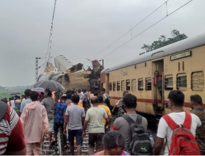 रेल हादसा: पश्चिम बंगाल के दार्जिलिंग में कंचनजंगा एक्सप्रेस और मालगाड़ी में टक्कर, 5 की मौत