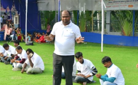 पनोरमा ग्रुप के चेयरमैन संजीव मिश्रा ने अपने सभी कर्मचारियों के साथ मनाई दीपावली, सबको दी दीपावली की शुभकामनाएं