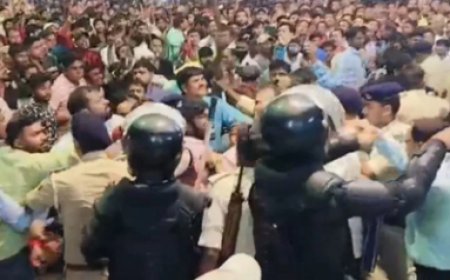 भागलपुर में काली प्रतिमा विसर्जन के दौरान मची भगदड़, पुलिस ने की लाठीचार्ज