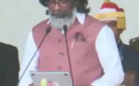 हेमंत सोरेन ने झारखंड के 14वें CM पद की शपथ ली, विपक्षी नेताओं का लगा जमावड़ा