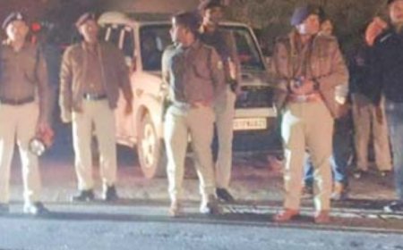 पटना में बालू माफियाओं में हड़कंप, सड़क पर उतरे सिटी एसपी, कई अवैध ट्रक जब्त