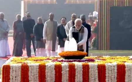 अटल बिहारी वाजपेयी की 100वीं जयंती आज, पीएम मोदी ने 'सदैव अटल' स्मारक पर अर्पित की पुष्पांजलि