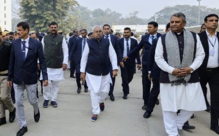 CM नीतीश कुमार की 'प्रगति यात्रा' स्थगित, राष्ट्रीय शोक के कारण लिया फैसला 