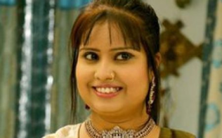 'ईश्वर-अल्लाह' गाने पर सिंगर देवी को मिली धमकी, कहा- जहां गांधी जी पहुंचे हैं, वहां पहुंचा देंगे