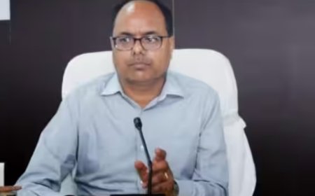 BPSC परीक्षा के बाद धरना स्थल से हटाए जाएंगे प्रशांत किशोर, डीएम ने कहा- 'देखते हैं कैसे क्या करना है'?