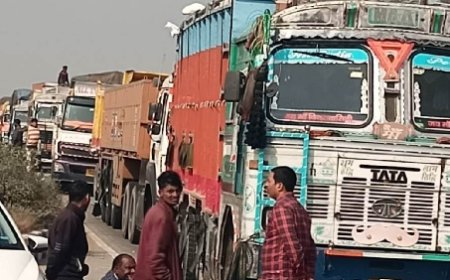 औरंगाबाद में बस कंडक्टर की हत्या के बाद बवाल, गुस्साए लोगों ने किया NH19 को जाम 