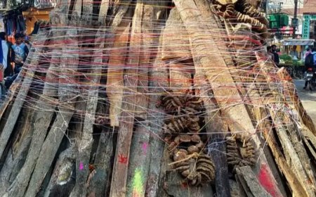 होलिका दहन आज,14 मार्च को मनाई जाएगी होली,राशि के अनुसार इन चीजों से दें आहुति