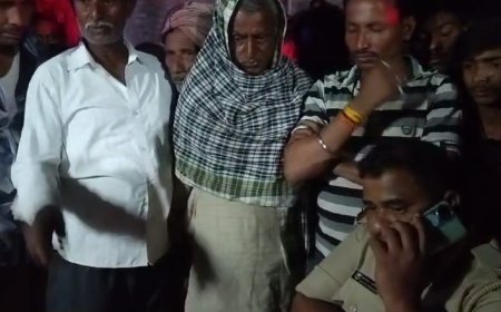 गोपालगंज : साइकिल की हवा निकालने से नाराज शिक्षक ने की छात्र की जमकर पिटाई, बेहोशी की हालत में स्कूल में छोड़कर हुआ फरार