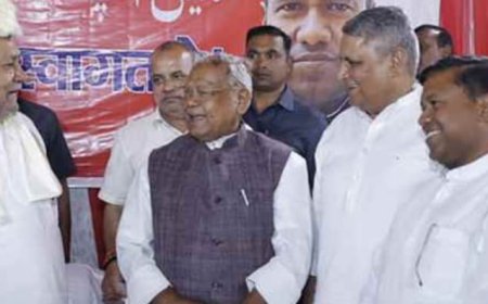 जीतन राम मांझी के इफ्तार पार्टी में शामिल हुए राज्यपाल और सीएस नीतीश, बक्फ संशोधन विधेयक पर कहा- जो एनडीए का निर्णय होगा वह उस निर्णय के साथ हैं