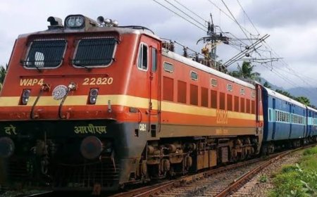 राजधानी एक्सप्रेस पर बिहार में पथराव, हमलावरों ने दो बोगियों को बनाया निशाना, यात्रियों में दहशत का माहौल