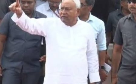 विधानसभा चुनाव से पहले एक्शन में सीएम नीतीश कुमार, अचानक पहुंचे इन मंत्रियों के घर, सियासी गलियारे में हलचल तेज