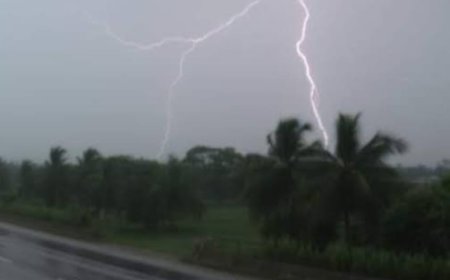 राज्य के 3 जिलों में आज भारी बारिश और आंधी का ऑरेंज अलर्ट,15 अप्रैल तक सतर्क रहने की अपील,7 लोगों की मौत