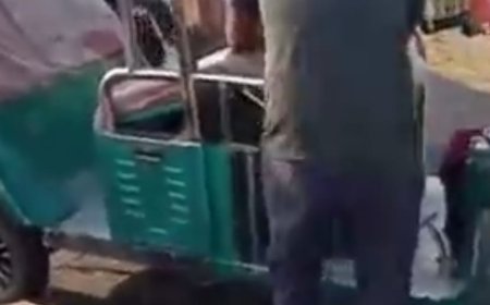 जमुई में अनियंत्रित होकर पलटा ई-रिक्शा, चालक सहित 3 यात्री घायल, चल रहा इलाज