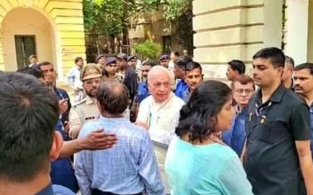 राज्यपाल आरिफ मोहम्मद खान पहुंचे बीएन कॉलेज,कहा-विद्या के मंदिर में इस तरह की घटनाएं नहीं करें..इससे बिहार का अपमान हो रहा है