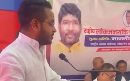 पशुपति पारस ने 6 साल के लिए अनुष्का के भाई आकाश को पार्टी से किया निष्कासित,कहा था -बात यहीं खत्म नहीं हुई तो दूर तक जाएगी