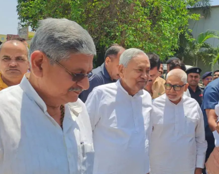 सीएम नीतीश अचानक पहुंचे जेडीयू ऑफिस, प्रवक्ताओं की चल रही थी बैठक, कहा- आप देख लीजिए, ललन सिंह ने दिया जवाब