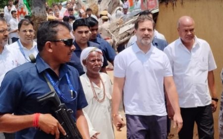 बिहार दौरे पर राहुल गांधी,माउंटेन मैन दशरथ मांझी को दी श्रद्धांजलि, बोले-PM मोदी को सरेंडर करने की आदत