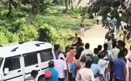 बगहा में ओवरलोड ट्रक जांच रहे परिवहन विभाग के अफसर पर जानलेवा हमला, ESI को दौड़ा-दौड़ाकर पीटा,अवैध वसूली का आरोप