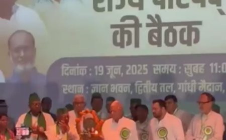 पटना में RJD की राज्य परिषद की बैठक: आरजेडी सुप्रीमो लालू यादव बोले- तेजस्वी ही होंगे सीएम चेहरा, RSS-नीतीश को हटाना है