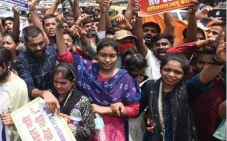 पटना में छात्रों का डोमिसाइल आंदोलन तेज, CM आवास का घेराव करने निकले स्टूडेंट्स, अलग-अलग जिलों से पहुंचे छात्र