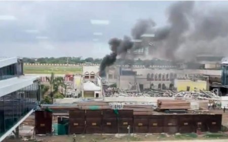 पटना एयरपोर्ट के पुराने टर्मिनल में लगी आग,फायर ब्रिगेड ने तुरंत पाया काबू, मौके पर मची अफरा तफरी