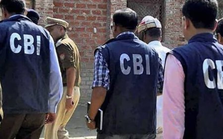 पटना इनकम टैक्स ऑफिस में CBI की छापेमारी, रिश्वत मामले में दो कर्मी उठाए गए