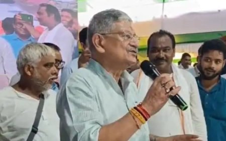 सावन में ललन सिंह की मटन पार्टी पर गरमाई सियासत, रोहिणी आचार्य ने कसा तंज, मंत्री बोले-वर्कर बना दिए...किसको मना कर सकते हैं