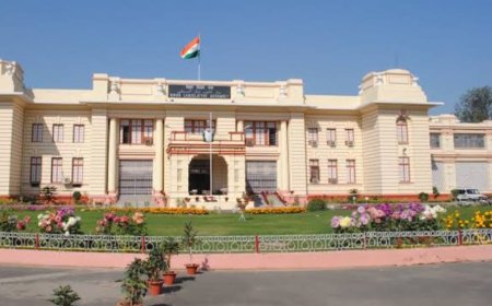 बिहार विधानसभा का आखिरी सत्र हंगामे की भेंट, सदन की कार्यवाही आज के लिए स्थगित