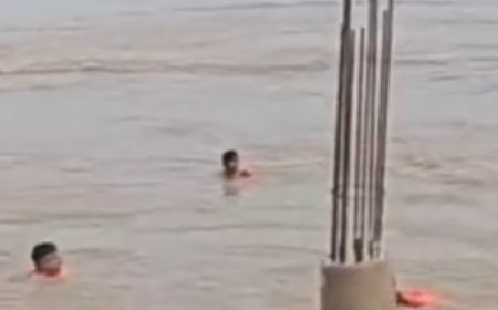 पटना में गंगा स्नान के दौरान तेज धार में 5 बच्चे फंसे, 3 को बचाया गया, 2 अब भी लापता, SDRF का रेस्क्यू ऑपरेशन जारी