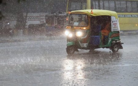 बिहार में मौसम का तांडव: पटना समेत 14 जिलों में बारिश, आंधी-तूफान और बिजली गिरने का अलर्ट