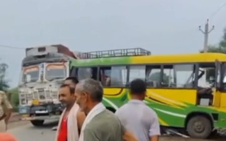 पटना में बड़ा सड़क हादसा:, सवारी बस और दो ट्रकों की टक्कर, महिला समेत तीन घायल