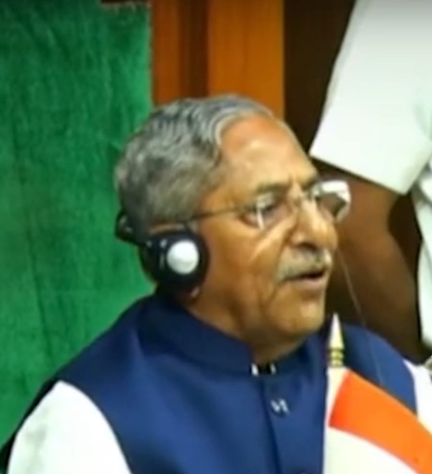 बिहार विधानसभा में हंगामा: विधायकों और मार्शल्स के बीच धक्का-मुक्की,सीएम नीतीश खड़े होकर बजाने लगे ताली