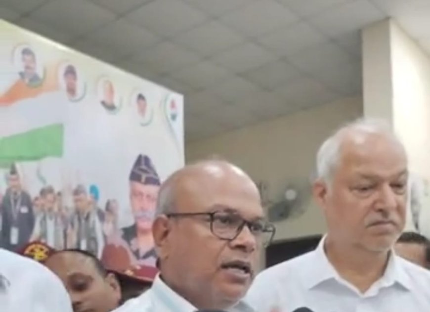 सेना सम्मान समारोह में भिड़े कांग्रेस कार्यकर्ता, शकील अहमद की अपील पर मचा हंगामा