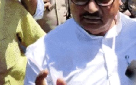 जेडीयू विधायक गोपाल मंडल का विवादित बयान, सांसद और महिला नेत्री पर अभद्र टिप्पणी; कानूनी कार्रवाई की तैयारी में अजय मंडल