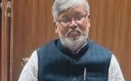 तेजस्वी के दरवाज़े पर बीजेपी MLA मिश्री लाल यादव!, टिकट के खेल से गरमाई सियासत