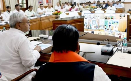 बिहार में बारिश-बाढ़ से जनजीवन अस्त-व्यस्त:,15 लाख लोग प्रभावित, नीतीश कुमार ने की हाई लेवल मीटिंग