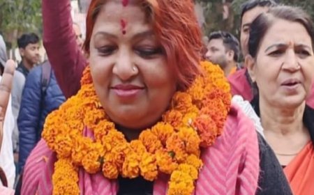 तेजस्वी के आरोप पर चुनाव आयोग सख्त, मुजफ्फरपुर की मेयर निर्मला देवी को नोटिस, 16 अगस्त तक देना होगा जवाब