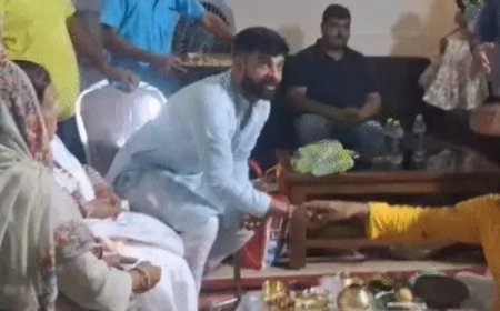 गया जी में लालू यादव ने किया पिंडदान, पूरे परिवार संग पहुंचे विष्णुपद मंदिर,JDU ने कसा तंज