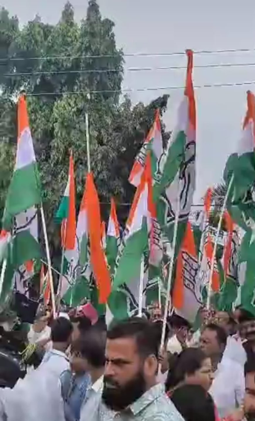 पटना में कांग्रेस का घेराव मार्च, वोट चोरी और जमीन घोटाले के खिलाफ सड़क पर उतरे नेता