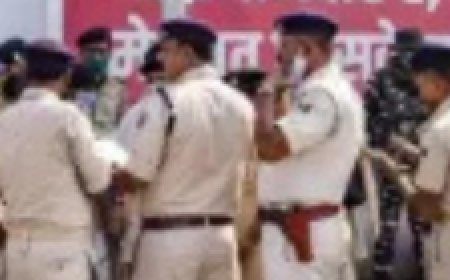 गोपालगंज में पुलिस टीम पर जानलेवा हमला, सब-इंस्पेक्टर को वाहन से कुचलने की कोशिश — हालत गंभीर