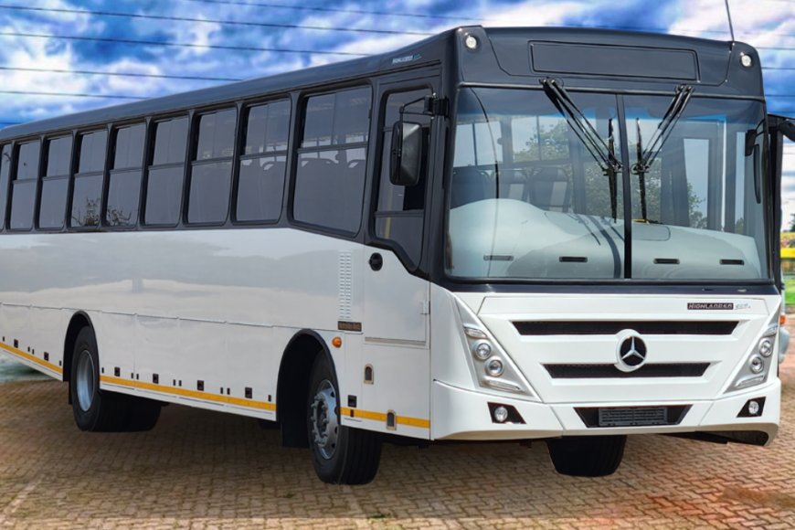 औरंगाबाद में देर रात आगजनी से हड़कंप: पेट्रोल डालकर तीन बसों में लगाई आग, लाखों का नुकसान