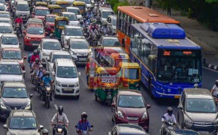 बिहार में ट्रैफिक नियम तोड़ने वालों की खैर नहीं, मुजफ्फरपुर में शुरू हुई कड़ी कार्रवाई,46 हजार वाहन मालिकों पर गिरी गाज... रद्द होगा
